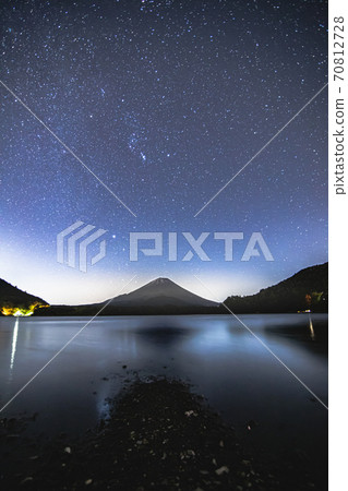 富士山/星空 70812728