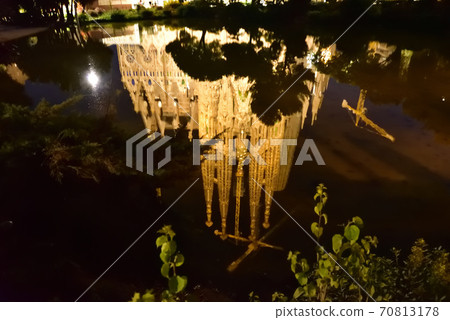 Sakurada Familia Sakurada Familia 70813178