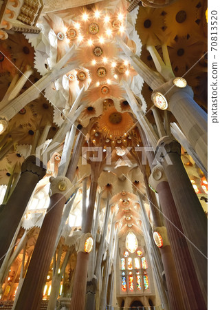 Sakurada Familia 70813520