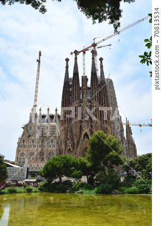 Sakurada Familia 70813534