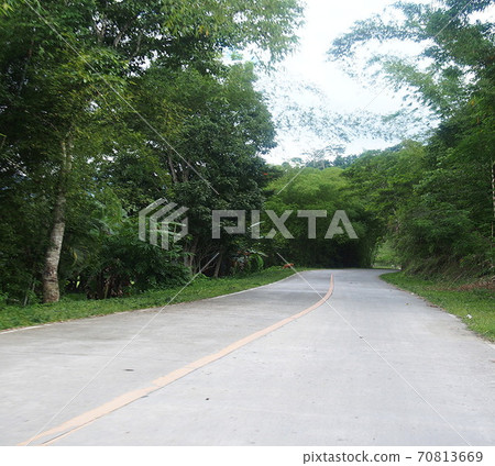 菲律賓棉蘭老島島鄉村的自然景觀 菲律賓棉蘭老島島鄉村的自然景觀 70813669