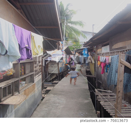 菲律賓棉蘭老島上水上生物的日常風景 70813673
