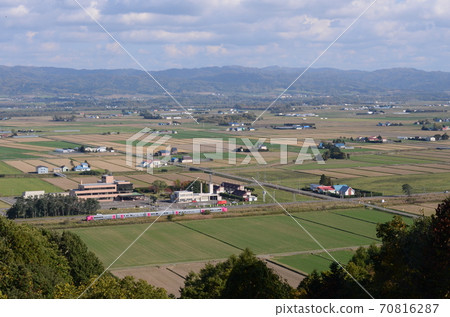 於津市政廳前的“北海道一百四十週年紀念日” 70816287