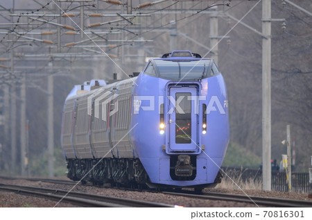 Temporary limited express "Hokuto" with only 283 series, which was seen only for one time Temporary limited express "Hokuto" with only 283 series, which was seen only for one time 70816301