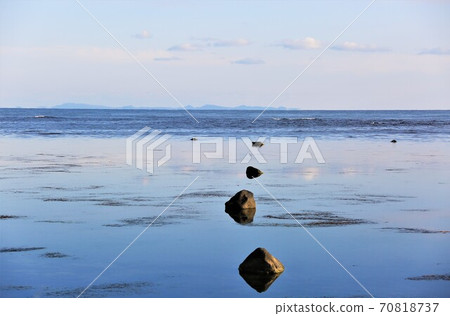 View of Sakhalin from Cape Soya (Cape Soya, Wakkanai City, Hokkaido) 70818737