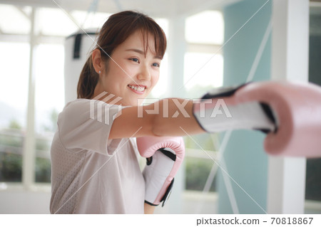 女人打手套 70818867