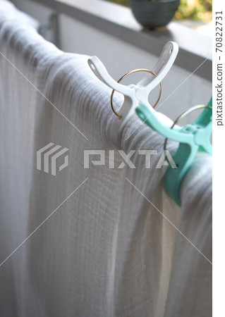 Laundry to dry in the sun on a sunny day 70822731