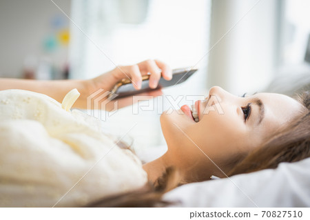 Female lifestyle 70827510