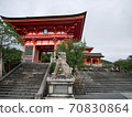 July 2020 Corona-damaged Kyoto, quiet Kiyomizu-dera Niomon 70830864