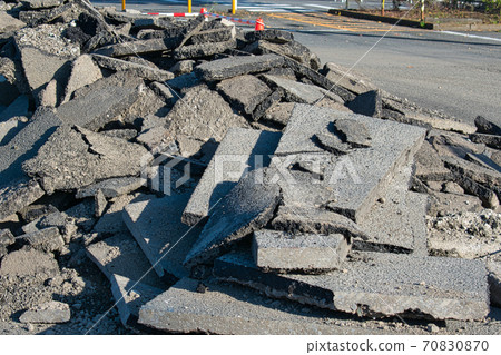 土木工程期間清除的瀝青廢棄物 土木工程期間清除的瀝青廢棄物 70830870