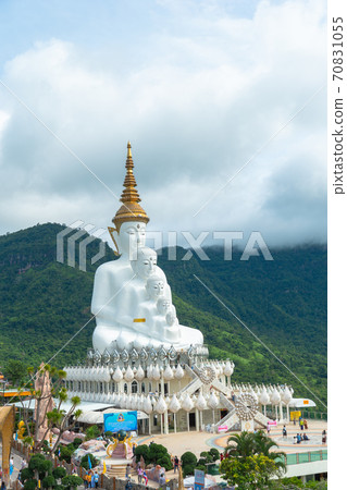 beautiful 5 sitting Buddha statues 70831055