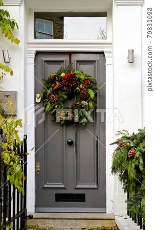 Christmas entrance 70831098