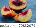 Sliced peach 70832079