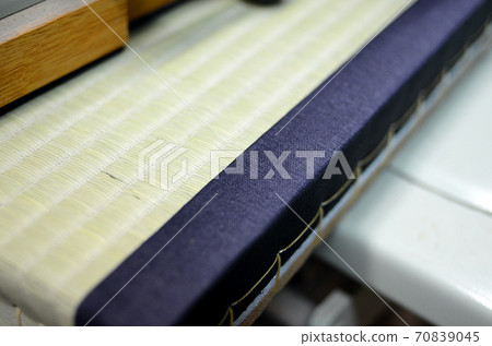 Edge of tatami 70839045