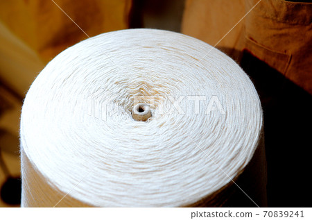 Thread winding 70839241