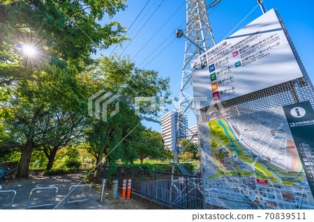 日本橫濱城市景觀查看前往日產體育館的路線信息板 日本橫濱城市景觀查看前往日產體育館的路線信息板 70839511