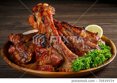 Spareribs  70839554