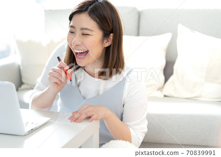 母親填寫名字貼紙 70839991