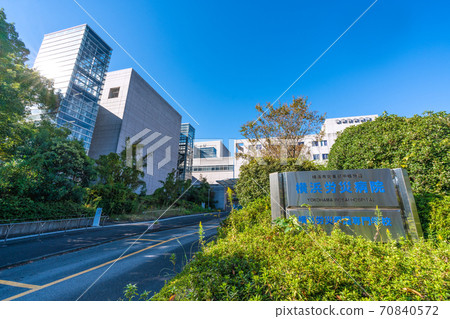 日本橫濱城市景觀日產體育場附近的橫濱勞動災害醫院的景色 日本橫濱城市景觀日產體育場附近的橫濱勞動災害醫院的景色 70840572