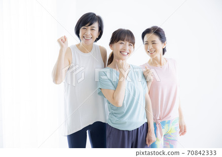 Yoga class for women in their 50s 70842333