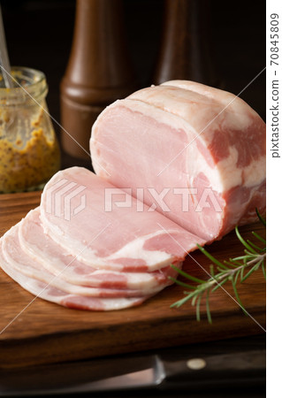 Loin ham slice Loin ham slice 70845809