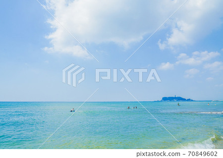 仲夏七里濱海灘(清晨) 仲夏七里濱海灘(清晨) 70849602