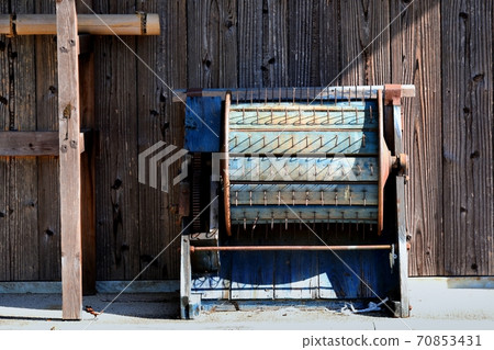 Threshing machine Threshing machine 70853431