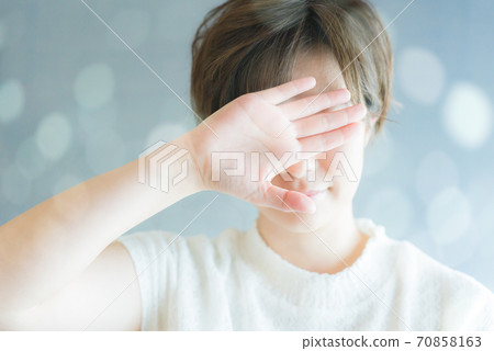 窘迫的 女生 女孩 70858163