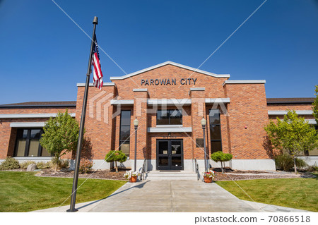 Sunny view of The Parowan city hall 70866518