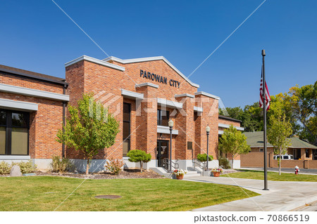 Sunny view of The Parowan city hall 70866519