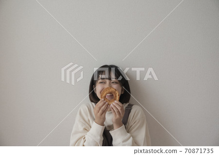 Donuts and women Donuts and women 70871735