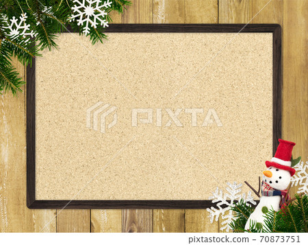 Corkboard decorated with fir trees and snowflakes-there are multiple variations Corkboard decorated with fir trees and snowflakes-there are multiple variations 70873751