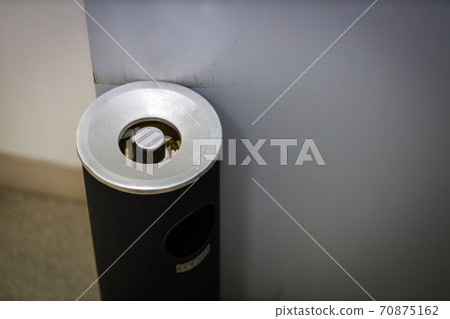 比爾的煙灰缸 70875162