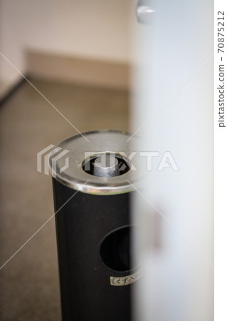 Bill's ashtray Bill's ashtray 70875212