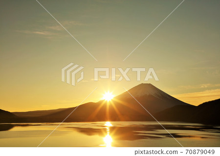 富士山和第一個日出 富士山和第一個日出 70879049