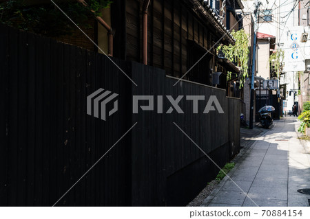 Hachioji Hanamachi, Tokyo, Black Fence Street 70884154