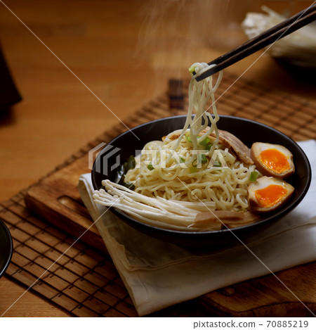 Traditional Japan ramen, Tonkotsu ramen with pork bone based soup Traditional Japan ramen, Tonkotsu ramen with pork bone based soup 70885219