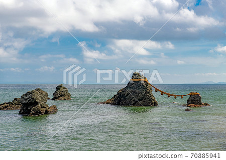 Ise Futamiokitama Shrine Meotoiwa Ise Futamiokitama Shrine Meotoiwa 70885941