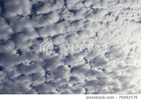 Cloudy cloud sky Cloudy cloud sky 70892576
