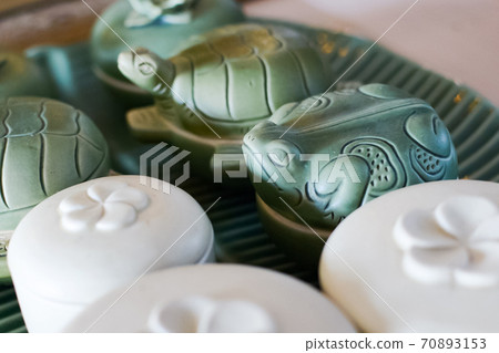 Bali souvenirs Asian miscellaneous goods pottery accessory case 70893153