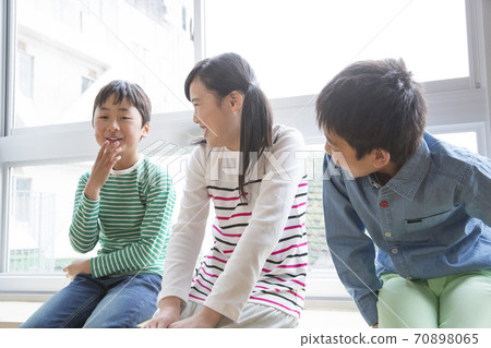 小學生說話 70898065