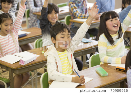 小學班 70909916