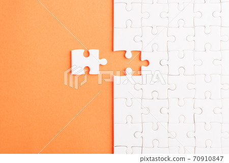 jigsaw puzzle game texture last pieces for solve and place 70910847