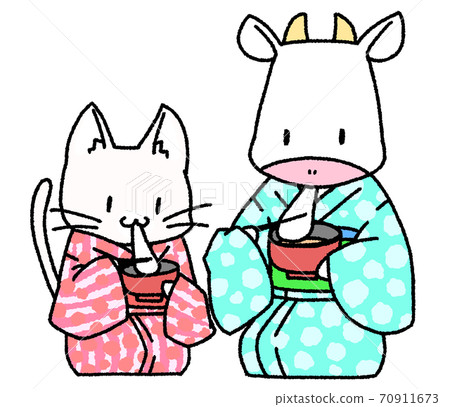 White cat and cow eating ozoni 70911673