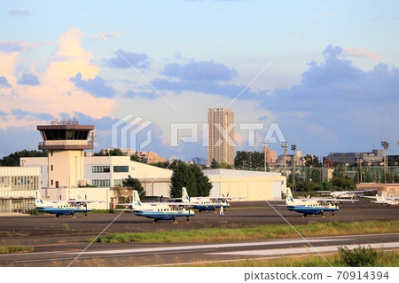 A small airplane landing at Chofu Airport A small airplane landing at Chofu Airport 70914394