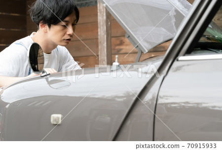修理汽車的人 修理汽車的人 70915933