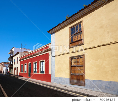 Old buildings in San Cristobal de La Laguna, Tenerife, Spain. 70916481