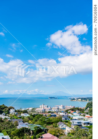 Mt. Fuji seen from Shonan (October) 70916984