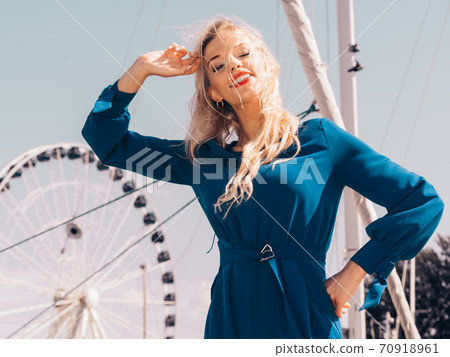 Fashion model and ferris wheel Fashion model and ferris wheel 70918961
