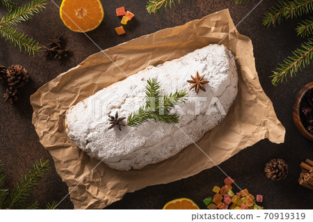 Christmas stollen - traditional German bread  70919319
